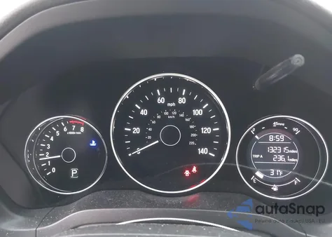 2017 Honda Hr-V Lx z USA, uszkodzony, nr VIN 3CZRU6H32HG701962